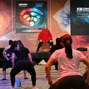 5 movimiento de Ba Duan Jin ú ocho brocados de seda